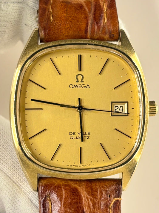 OMEGA De Ville Vintage 1970’s Men’s Quartz Date Gold Dress Watch - 192.0028