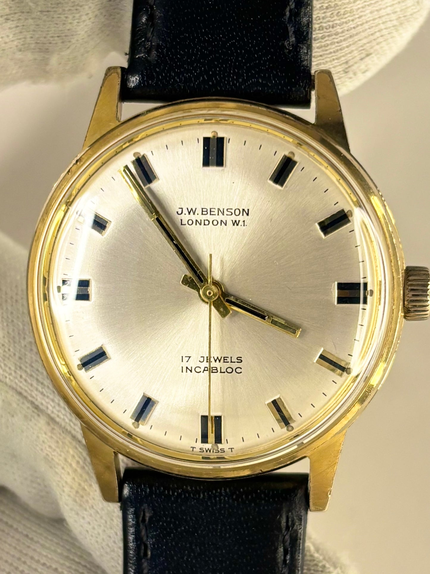 J W BENSON Vintage 1970’s Men’s Manual Gold Dress Watch