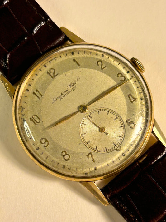 IWC Schaffhausen 18ct Solid Gold Manual 1940’s Sub-Seconds Watch 105