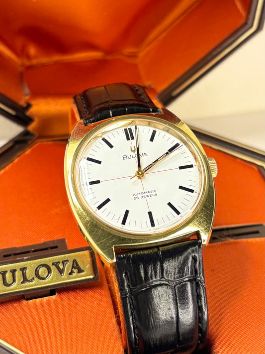 Bulova vintage men’s dress watch 1970 white dial gold-plated case