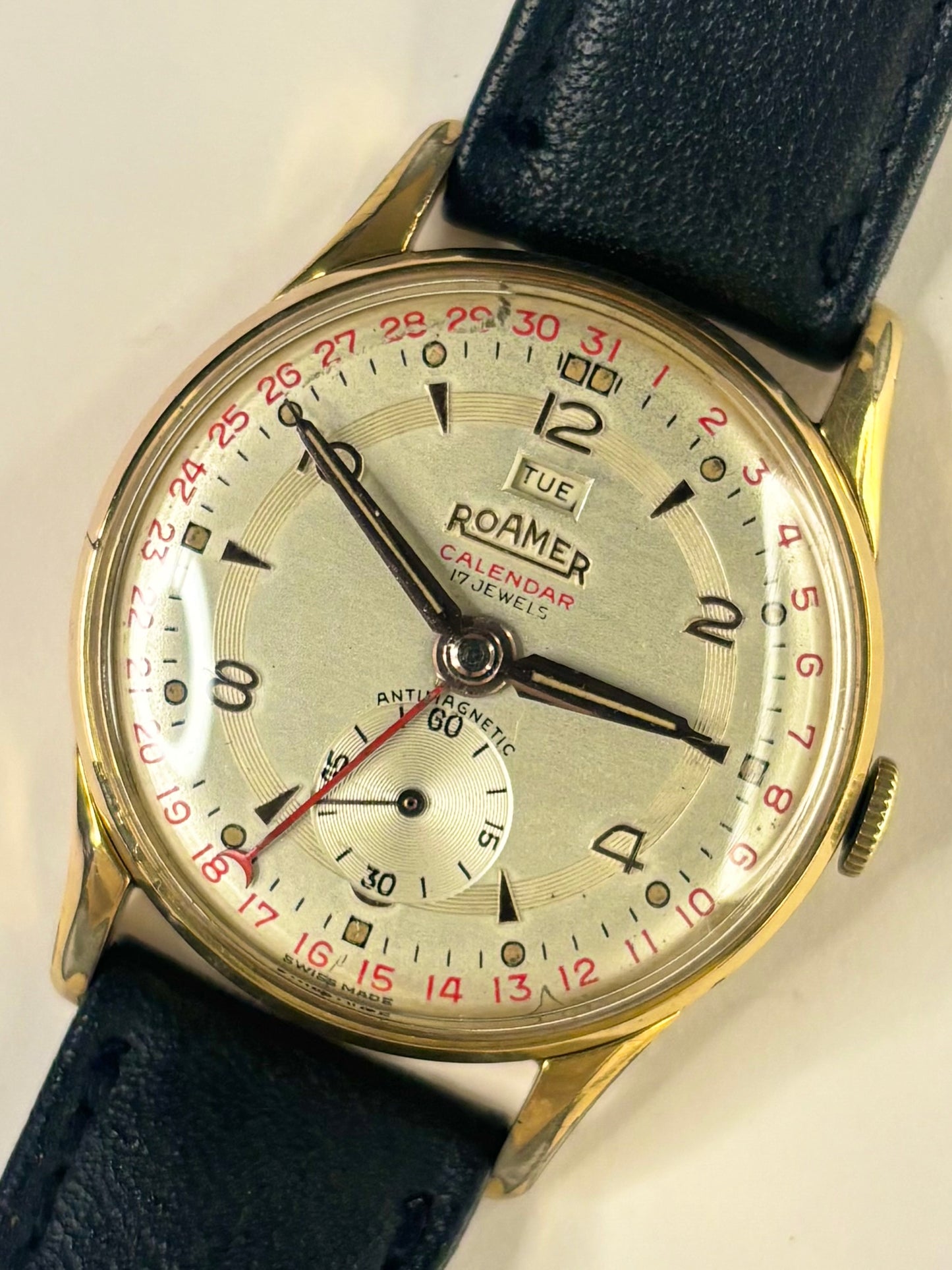 ROAMER Calendar Pointer Vintage 1960’s Men’s Manual Gold Dress Watch
