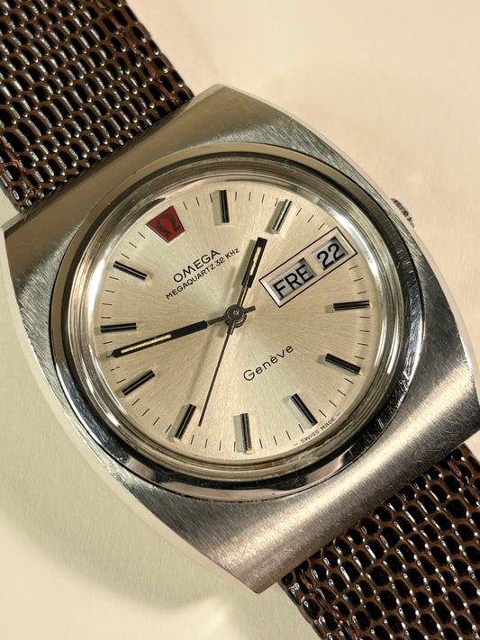 Omega Geneve MegaQuartz 32KHz Men’s Vintage 1970’s Day/Date Watch 1310
