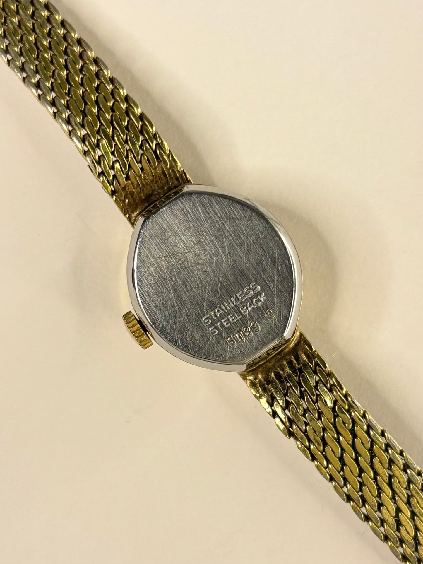 AVIA Ladies Vintage 1970’s *+BOX* Manual Gold Cocktail Watch