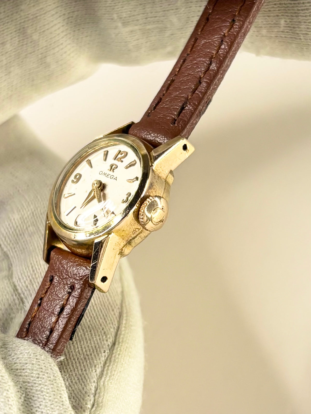 OMEGA Ladies Vintage 1960’s Manual Gold Dress Watch - 2778