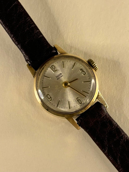 Tudor Royal Ladies 9ct Gold Vintage 1940’s Manual Watch