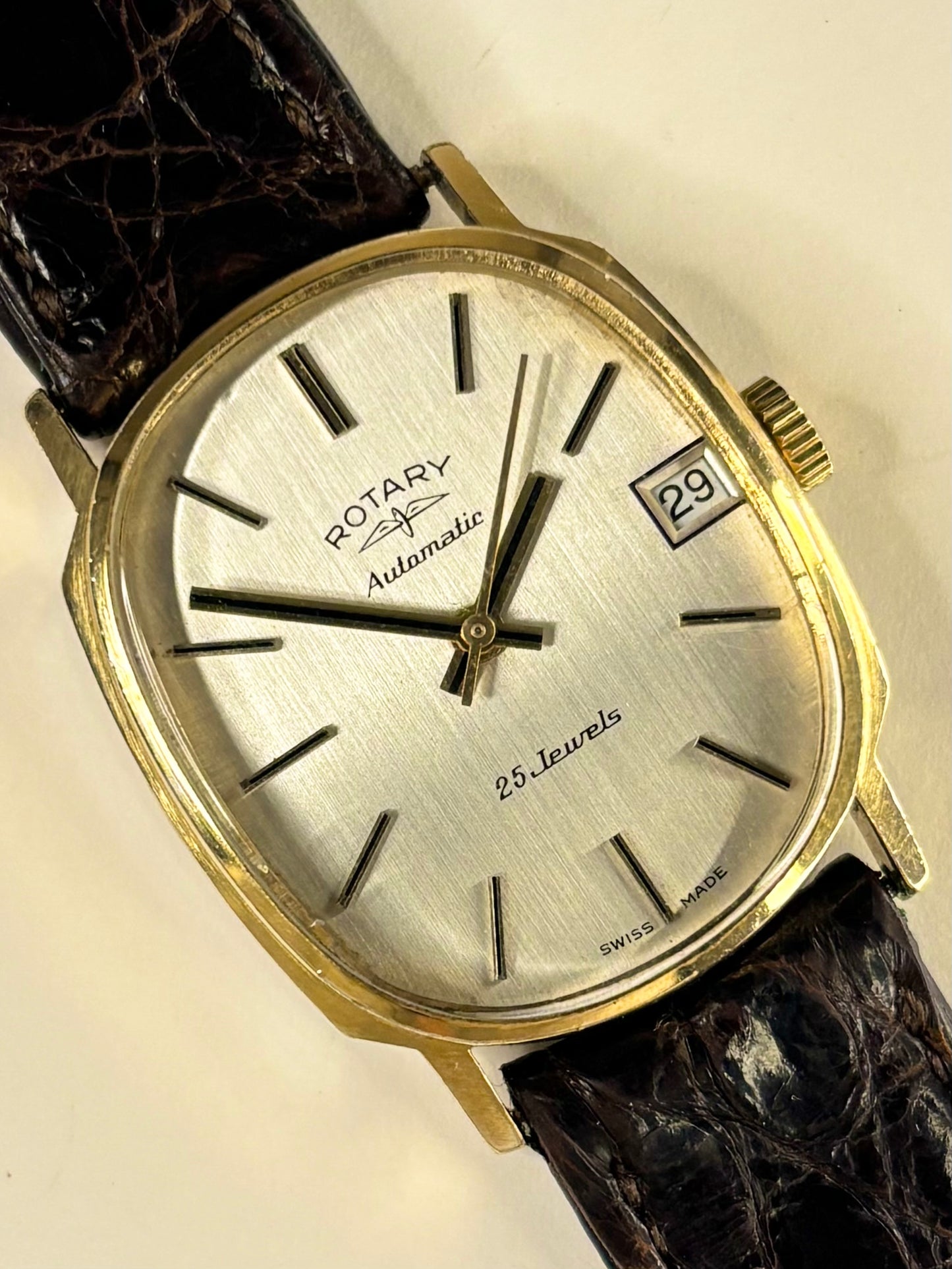 ROTARY Vintage 1970’s *+BOX* Men’s Automatic Date Gold Dress Watch