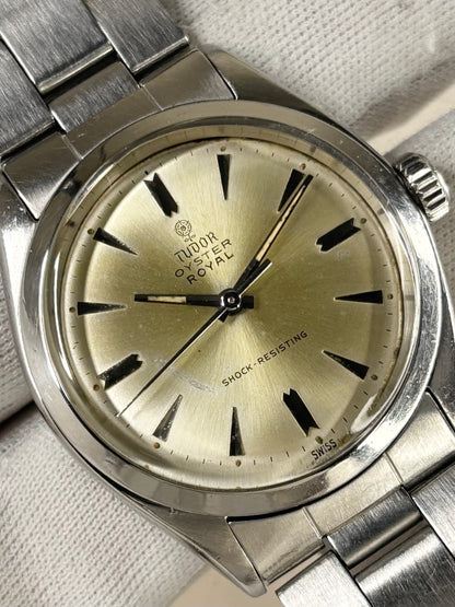 Tudor Oyster Ref. 7934 1963 men’s vintage timekeeper with stainless steel case, sunburst dial and manual movement