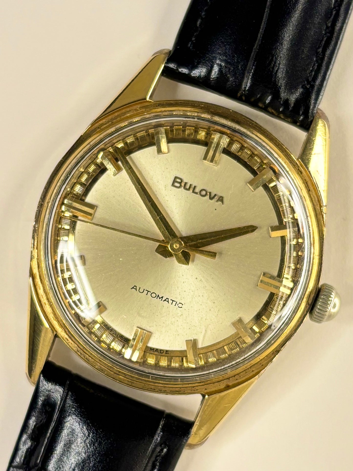 BULOVA *RARE* Vintage 1970’s Men’s Automatic Gold Dress Watch