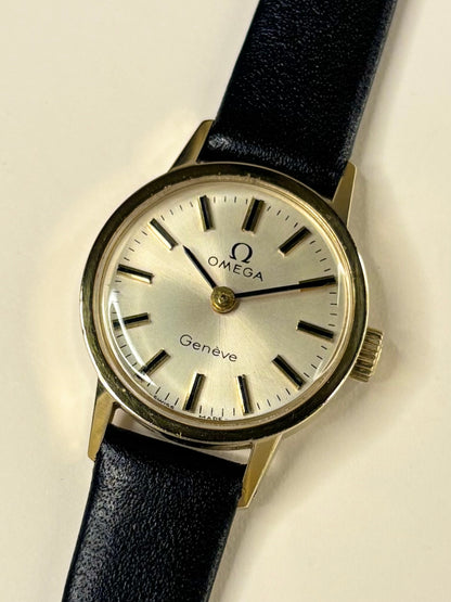 Refined Omega Genève ladies Ref. 511.0451 gold plated timekeeper with classic vintage Swiss styling