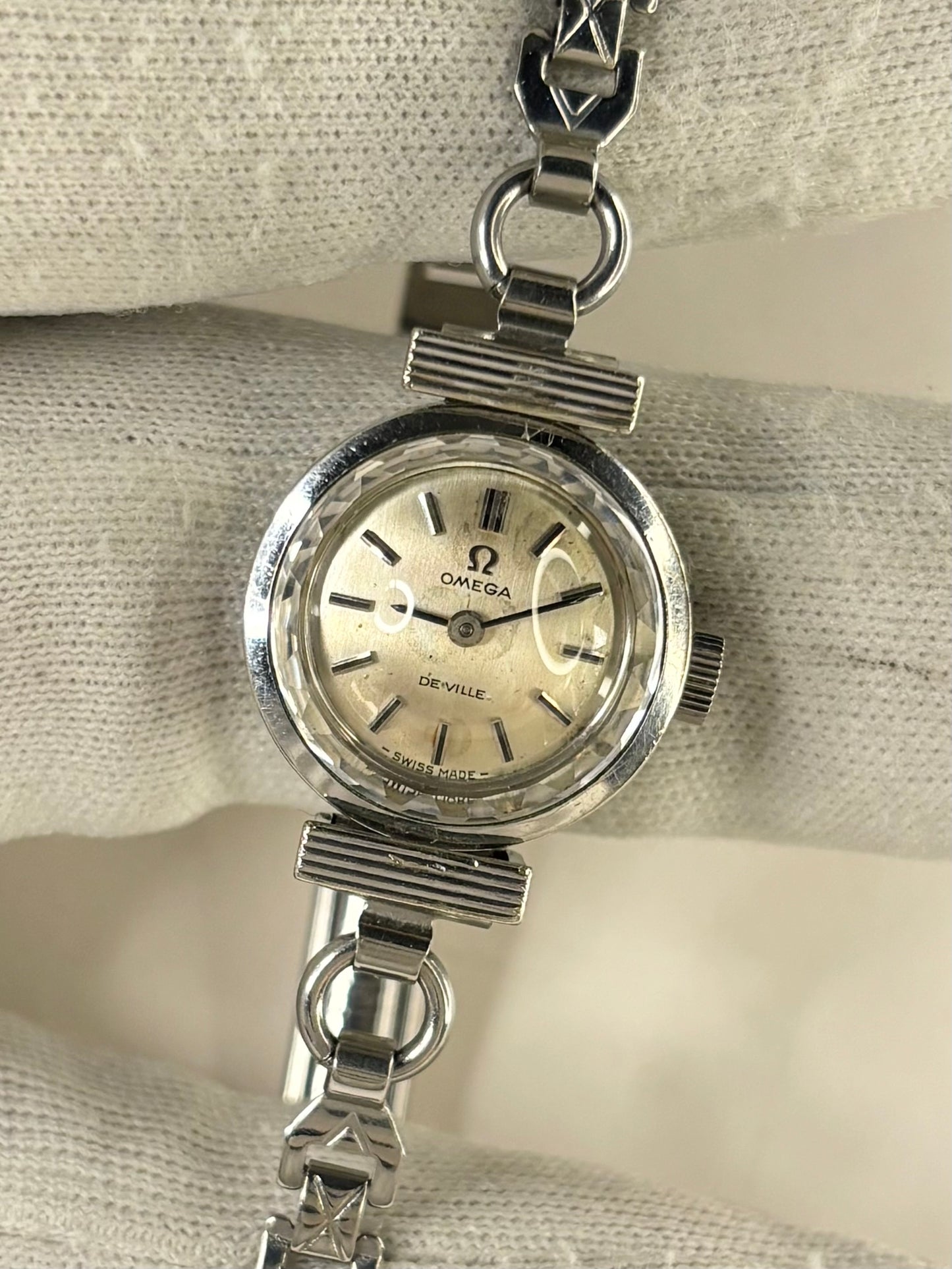 OMEGA De Ville Ladies Vintage 1960’s Manual Diamond Bezel Silver Cocktail Watch