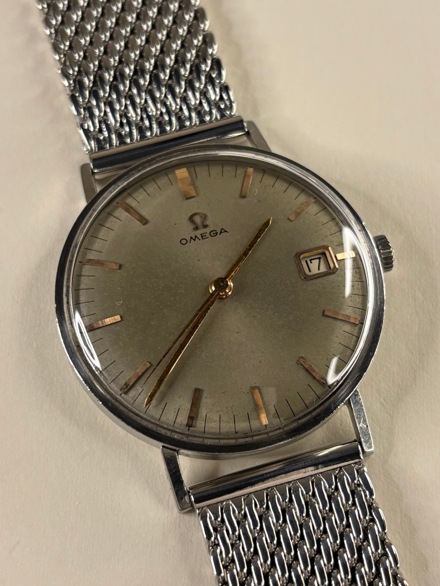 Omega Olive Dial Vintage 1960’s Men’s Manual Silver Date Watch - 132.012