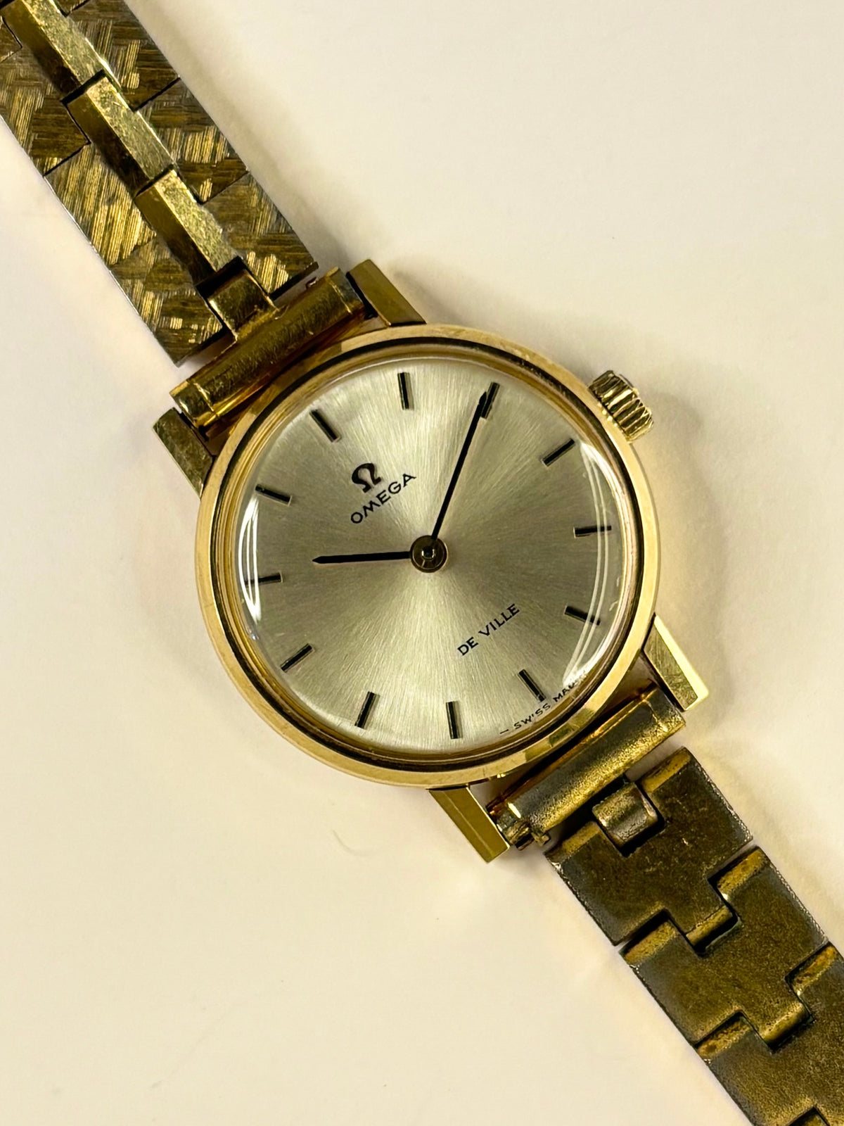 Vintage Omega De Ville watch – c.1969 ladies' gold-plated manual dress watch with white sunburst dial, in good condition with age-appropriate marks