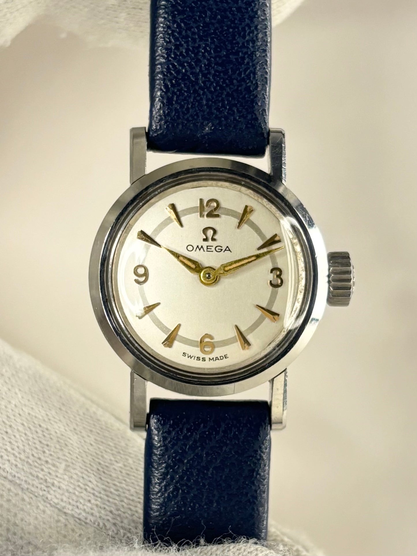 Vintage 1950’s Omega ladies watch, stainless steel case, bullseye dial, manual movement 481, model 2908.1, a classic Swiss timepiece and reliable timekeeper.