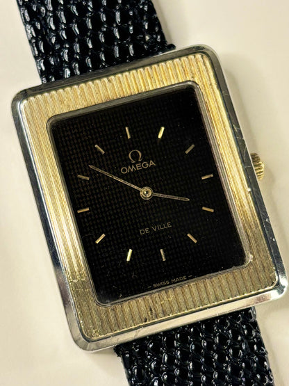 Close-up of Omega De Ville Pave D’or Ref. 111.0136 timekeeper with fine gold bezel craftsmanship