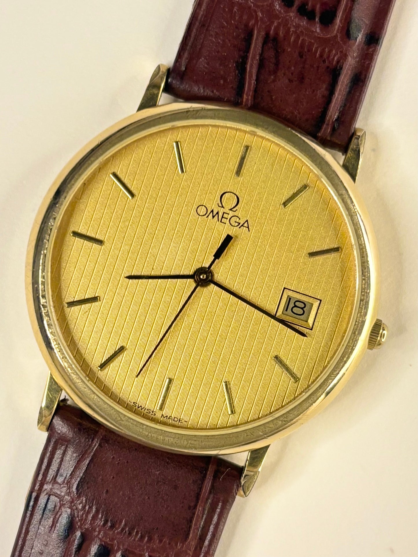 OMEGA Vintage 1980’s Men’s Gold Dress Watch - 196.0312
