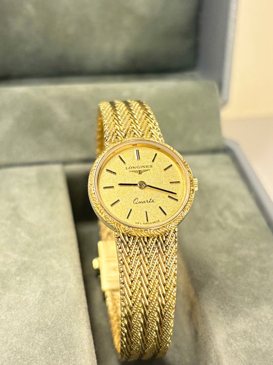 Longines ladies quartz watch ref. 6632 with gold-plated case and gold-toned dial, c.1989
