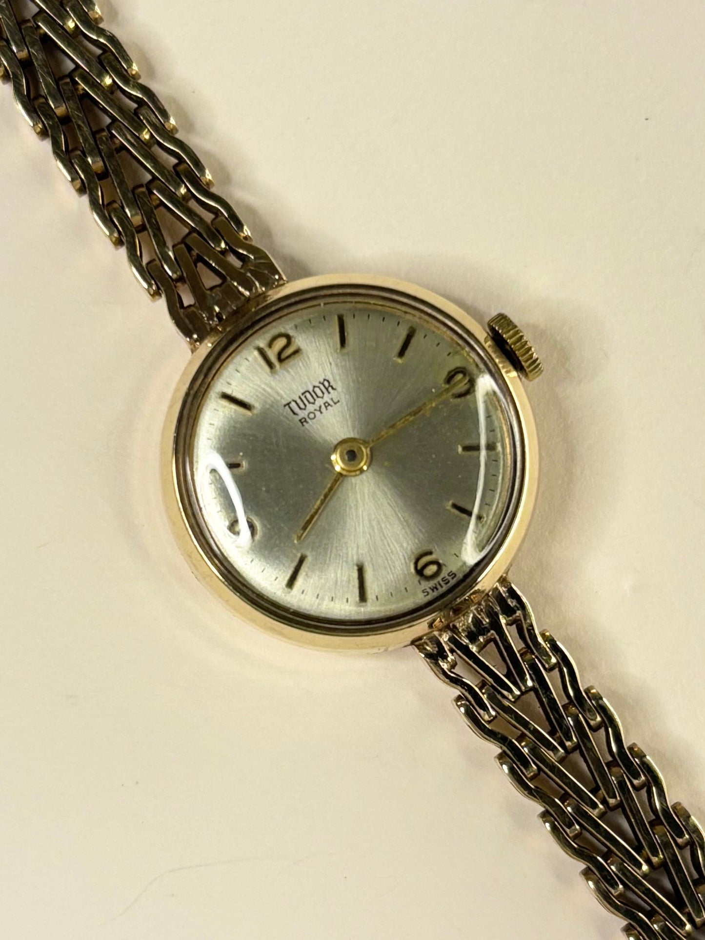 TUDOR 9ct Gold Ladies *+BOX&PAPERS* Vintage 1960’s Manual Watch