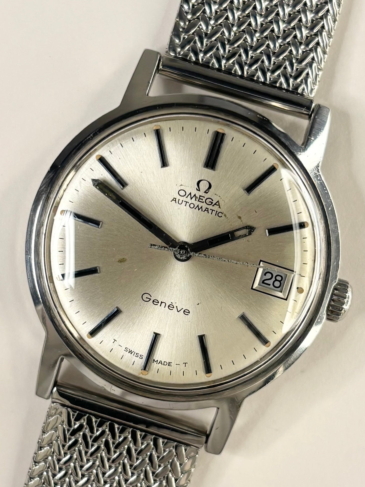 OMEGA Geneve Vintage 1960’s Men’s Automatic Date Silver Watch - 166.070