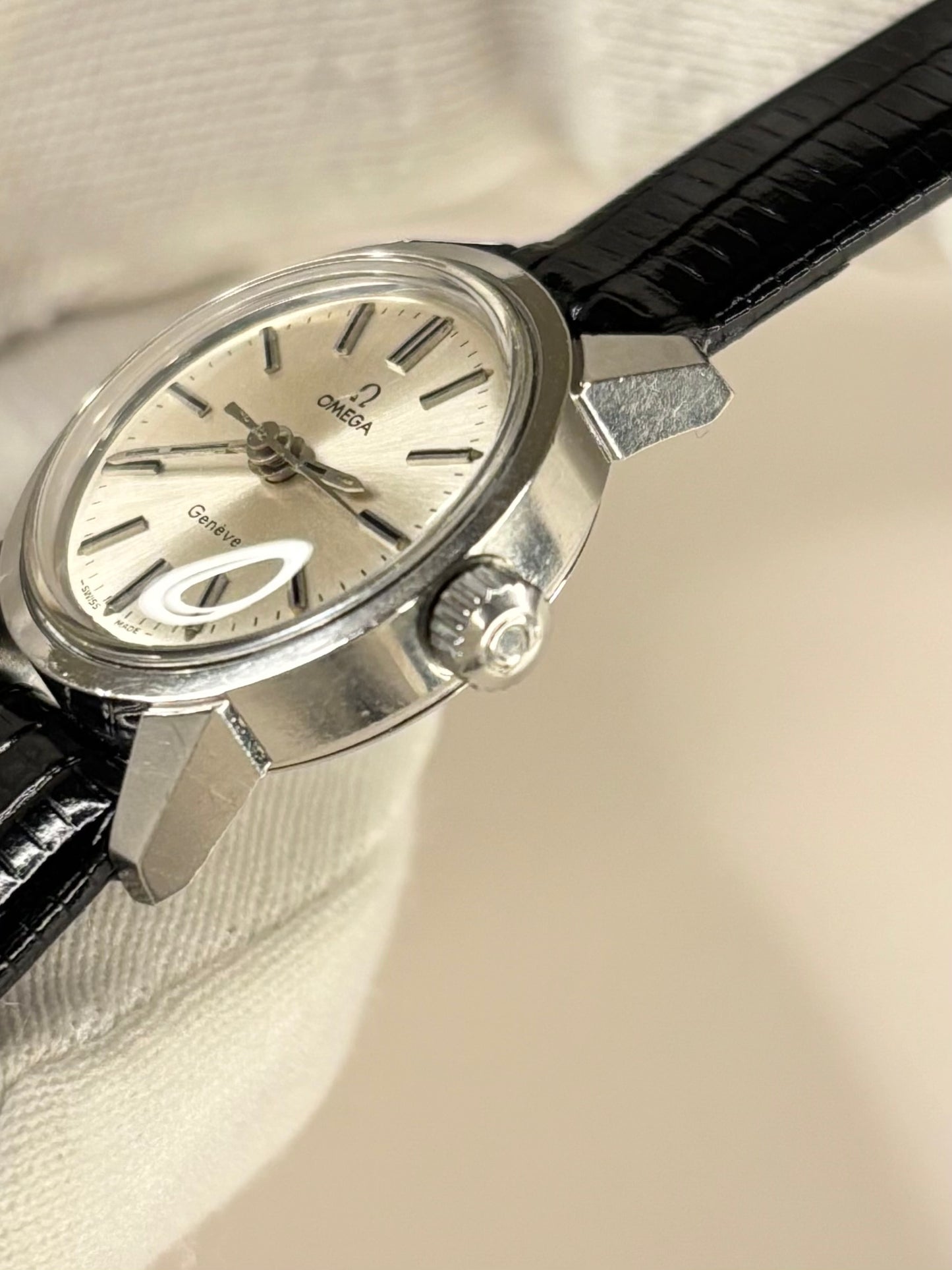 OMEGA Geneve Ladies Vintage 1970’s Manual Silver Dress Watch - 535.0025