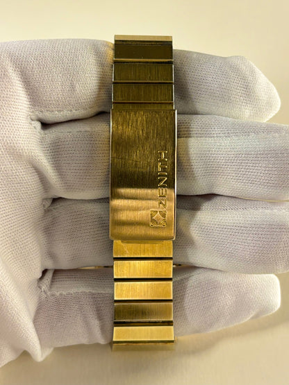 Zenith Port Royal Ref. 20.0020.490/495 men’s vintage timekeeper bracelet view with hallmark details