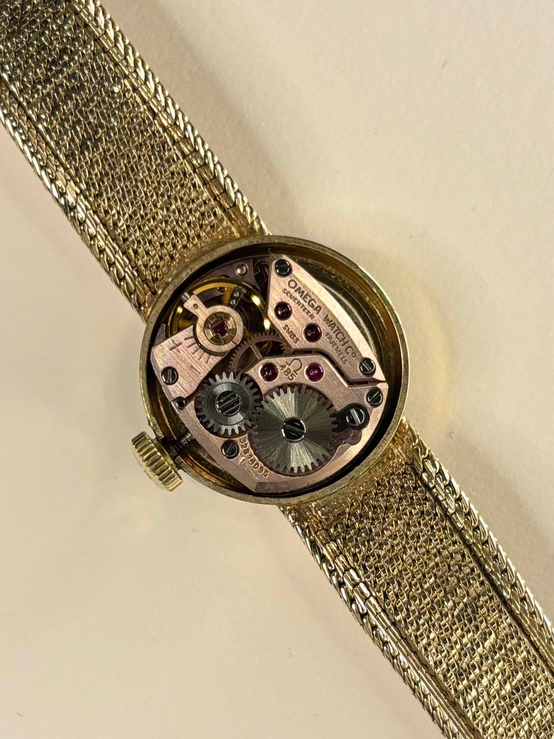 movement image of the Omega 711.5675 ladies timepiece