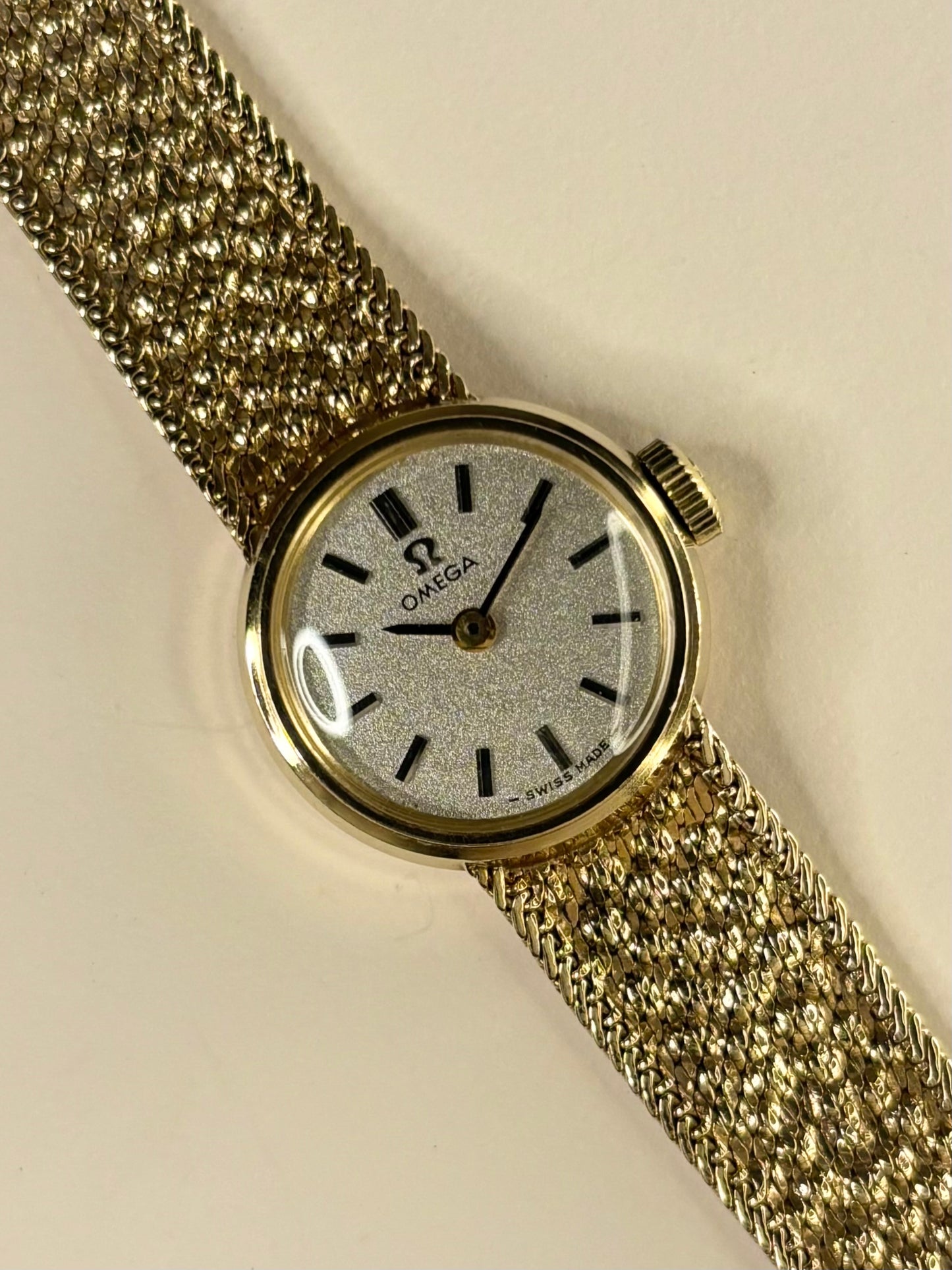 OMEGA Ladies 9ct Gold *+BOX* Vintage 1970’s Manual Watch - 711.5675