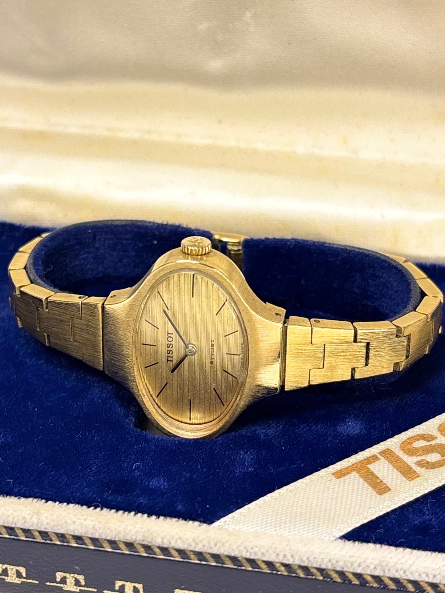 TISSOT Stylist Ladies *+BOX* Vintage 1970’s Manual Gold Watch