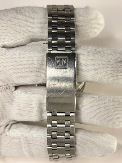 Bracelet of Tissot Ref. 44585-7X 1971 men’s vintage dress timekeeper with slim stainless steel case styling