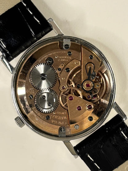 Detailed movement view of Omega Ref. 131.018 men’s vintage dress timekeeper calibre 600 manual