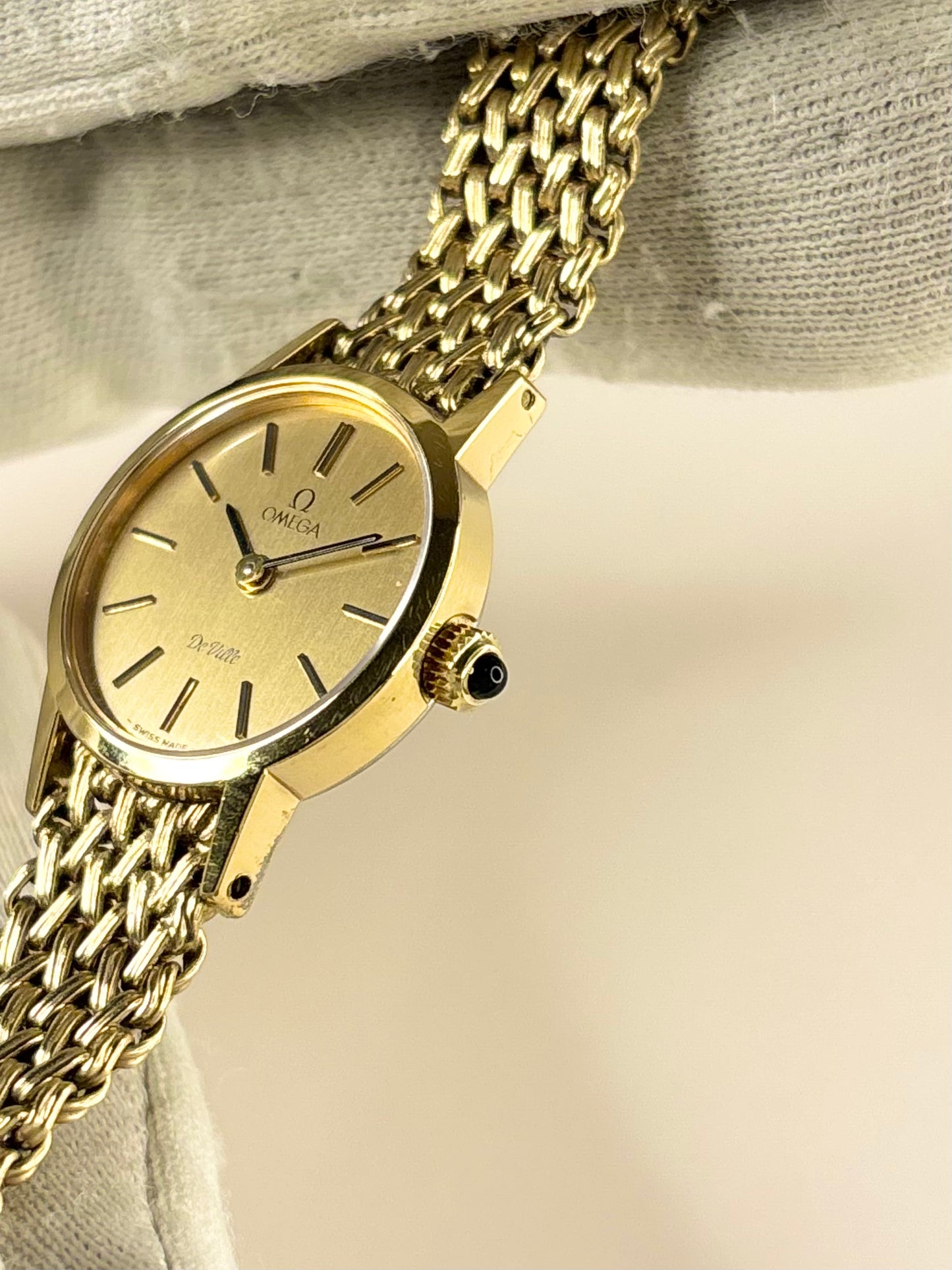 OMEGA De Ville *+BOX* Ladies Vintage 1970’s Manual Gold Watch - 511.0371