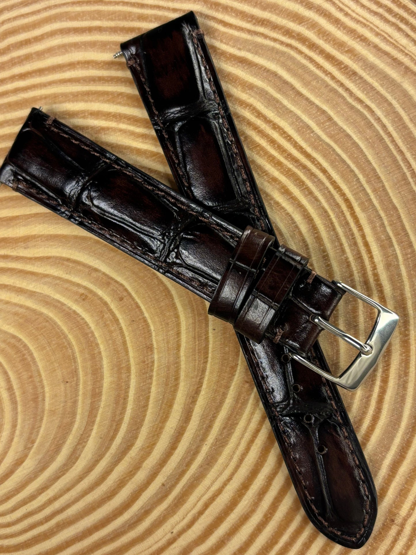 Luxury handmade premium Italian alligator grain leather watch strap in black for high end watches