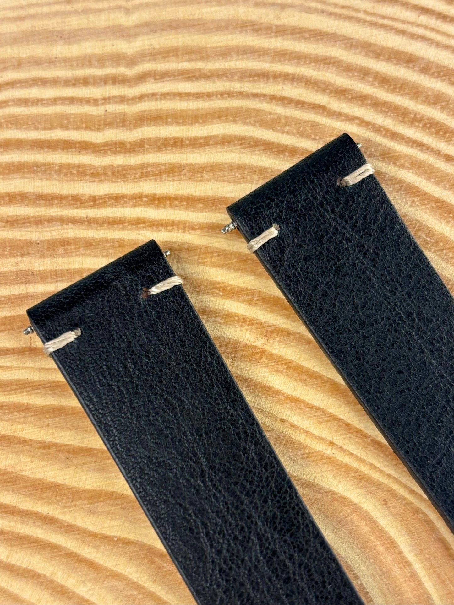 Luxury handmade premium Italian calf leather watch strap in black for vintage and modern watches